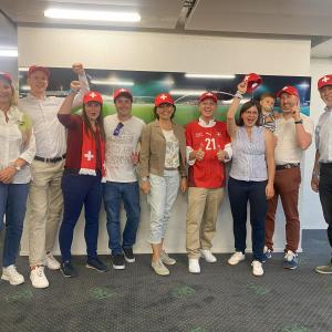 Das Mediapolis-Team im Kybunpark St.Gallen beim Spiel der Schweizer Nati