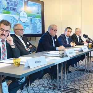 Pressekonferenz zur Spitaldebatte im Kanton St.Gallen.